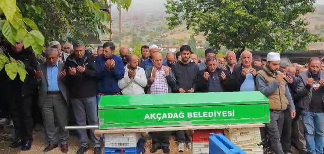 Anne-oğul 2 saat arayla vefat etti! Yokluğuna dayanamadı 4